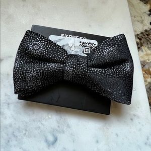 Express Men’s Bow Tie